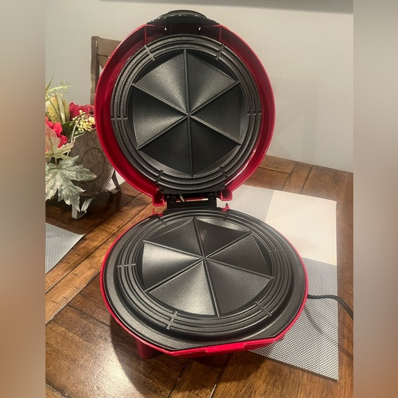 GEORGE FOREMAN Red Electric Quesadilla Maker - Picture 8 of 14